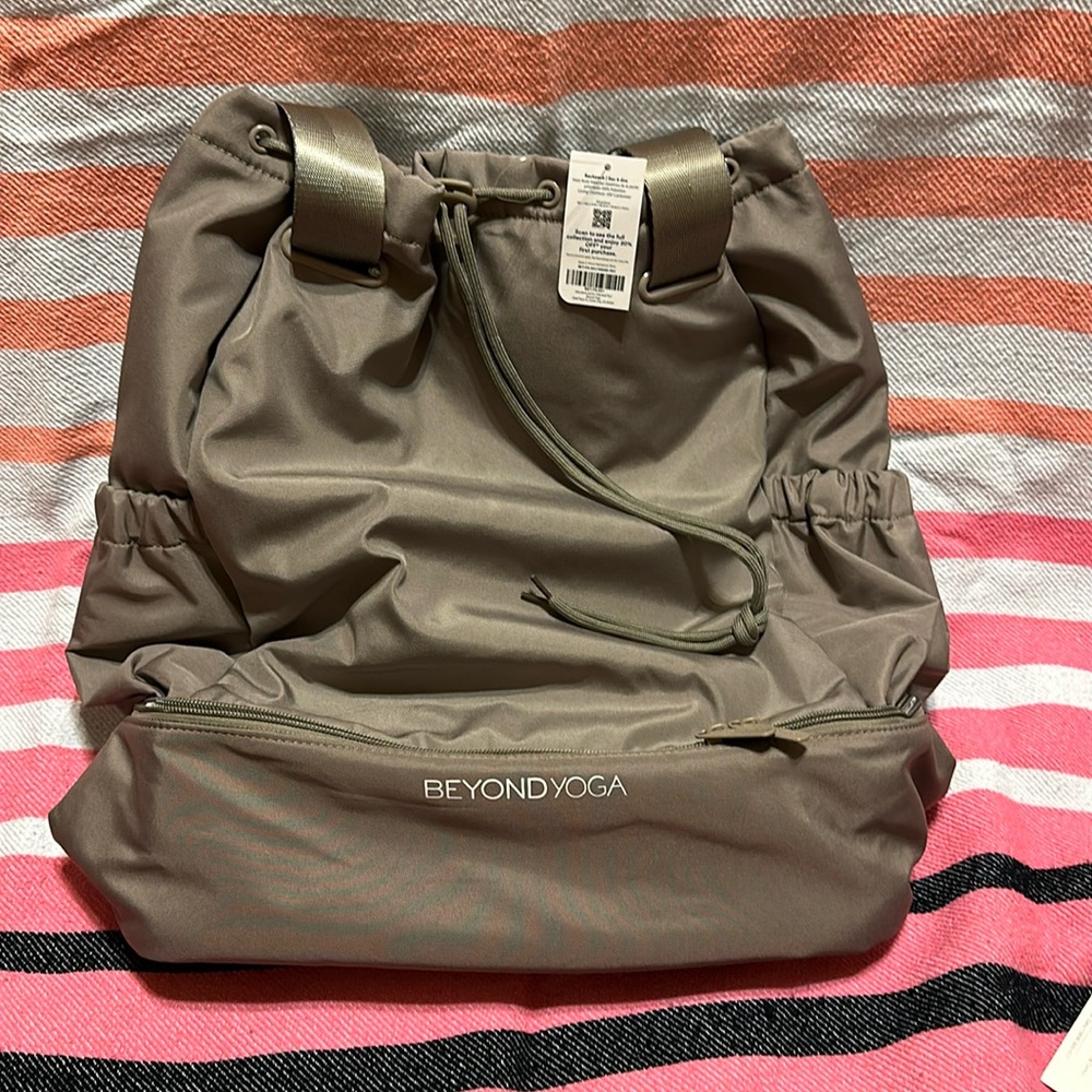 Beyond Yoga convertible gym bag